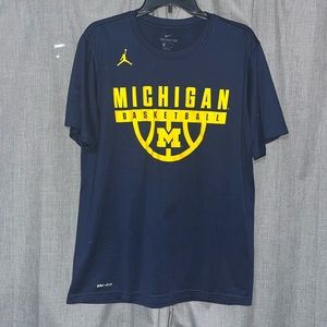 Michigan Wolverines basketball tshirt